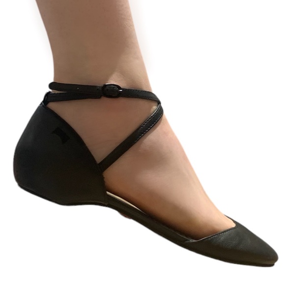 Camper Shoes - Camper Cut-Out Ankle Strap Flats